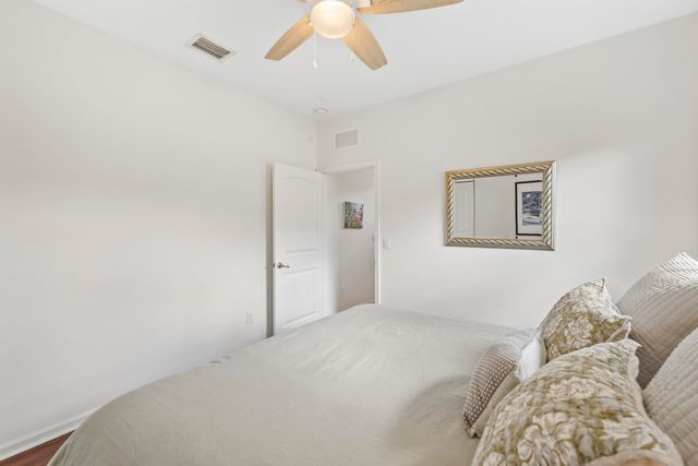 9387 Silent Oak Circle, West Palm Beach, FL 33411