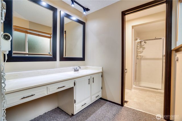 1361 Bel Air Road, Tacoma, WA 98406