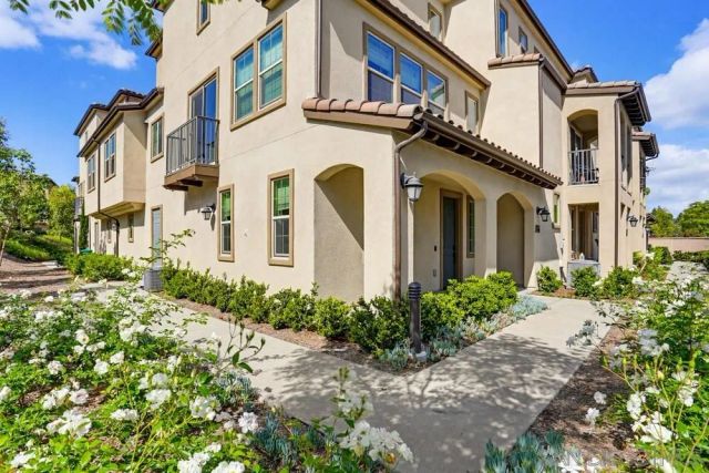 4373 Pacifica 6, Oceanside, CA 92056