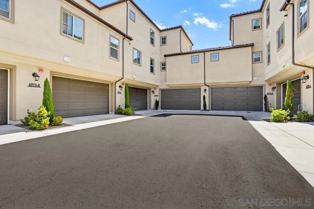 4373 Pacifica 6, Oceanside, CA 92056