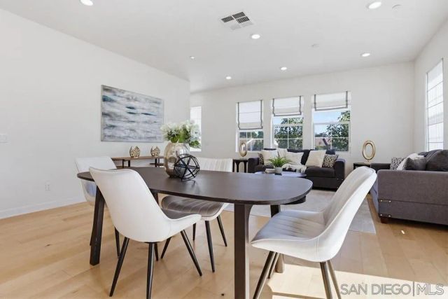 4373 Pacifica 6, Oceanside, CA 92056