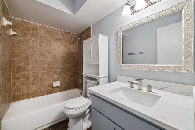 8642 Meadowcroft Drive, Houston, TX 77063