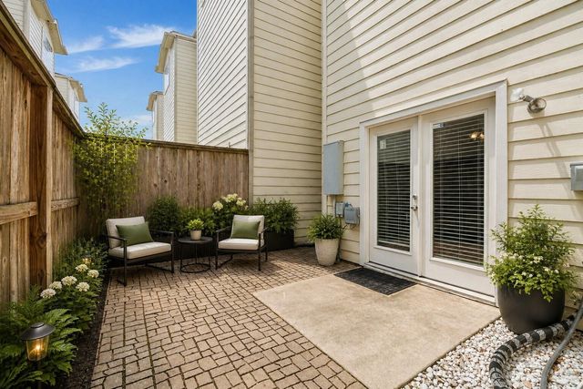 8642 Meadowcroft Drive, Houston, TX 77063