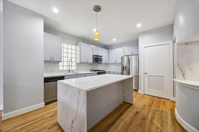 8642 Meadowcroft Drive, Houston, TX 77063