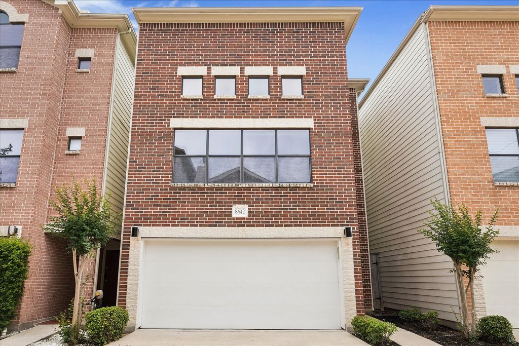 8642 Meadowcroft Drive, Houston, TX 77063