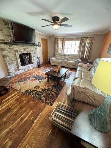 1651 Pennsylvania, El Dorado, KS 67042