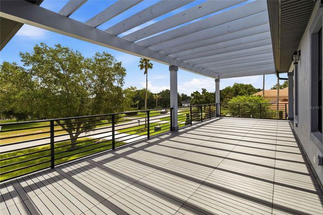 17025 ROYAL PALM DRIVE, Groveland, FL 34736