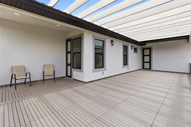 17025 ROYAL PALM DRIVE, Groveland, FL 34736