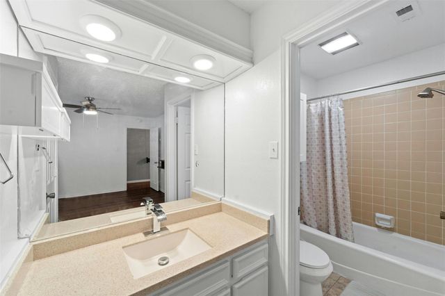 500 HESTERS CROSSING RD 209, Round Rock, TX 78681