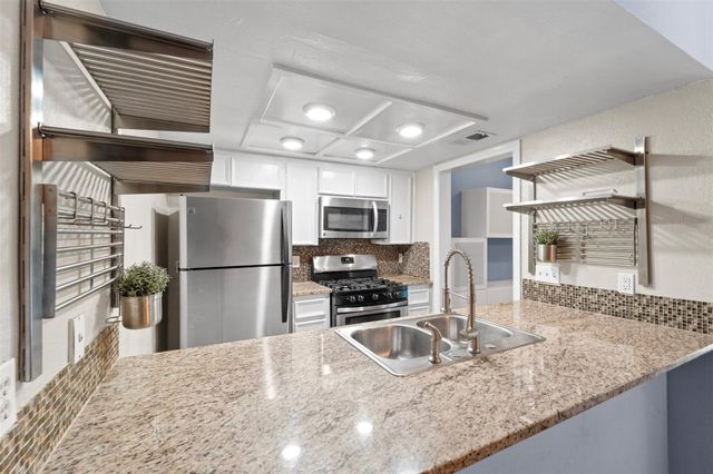 500 HESTERS CROSSING RD 209, Round Rock, TX 78681