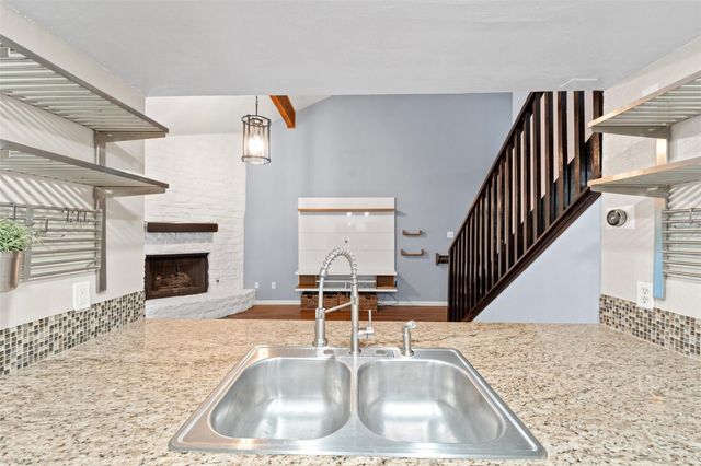 500 HESTERS CROSSING RD 209, Round Rock, TX 78681
