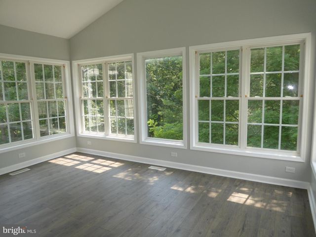 1285 BOGGS LN, Mathias, WV 26812