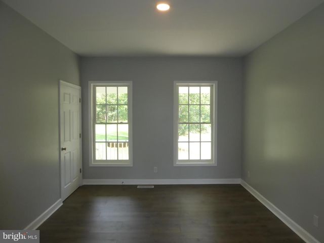 1285 BOGGS LN, Mathias, WV 26812