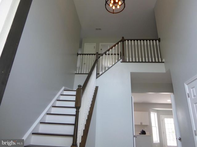 1285 BOGGS LN, Mathias, WV 26812