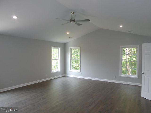 1285 BOGGS LN, Mathias, WV 26812