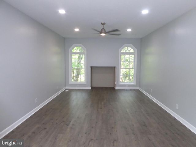 1285 BOGGS LN, Mathias, WV 26812