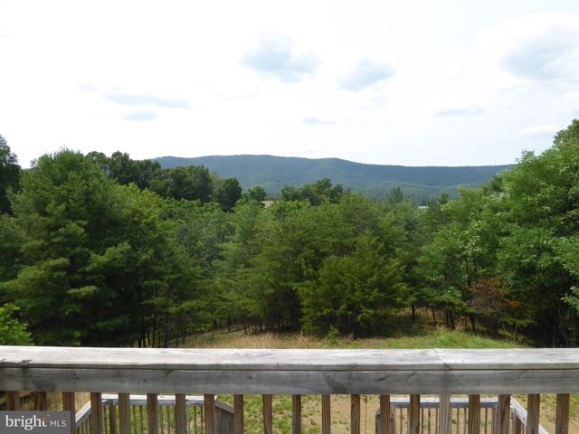 1285 BOGGS LN, Mathias, WV 26812