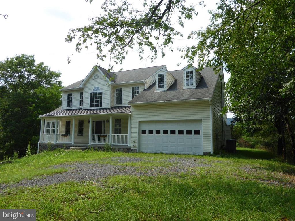 1285 BOGGS LN, Mathias, WV 26812