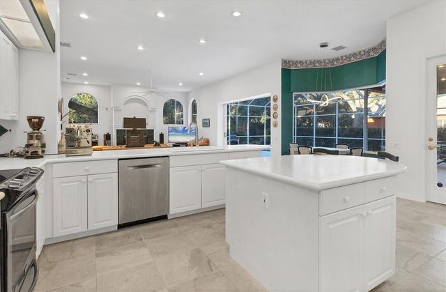 8576 WOODBRIAR DRIVE, Sarasota, FL 34238