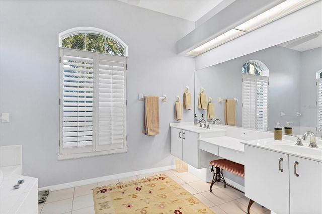 8576 WOODBRIAR DRIVE, Sarasota, FL 34238