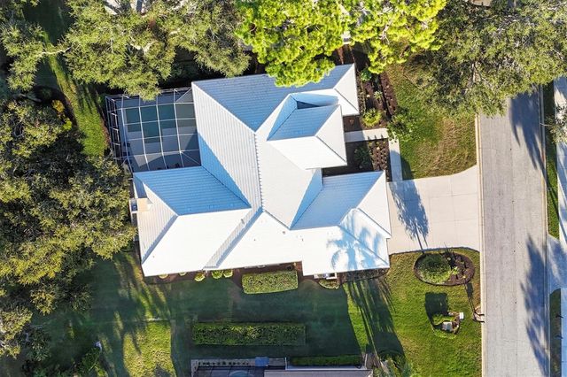 8576 WOODBRIAR DRIVE, Sarasota, FL 34238