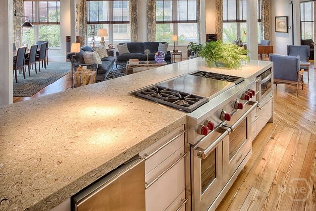 232 E Broughton Street, Savannah, GA 31401