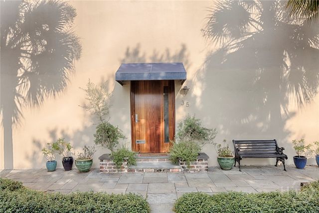 232 E Broughton Street, Savannah, GA 31401