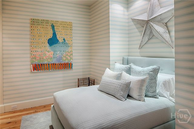 232 E Broughton Street, Savannah, GA 31401