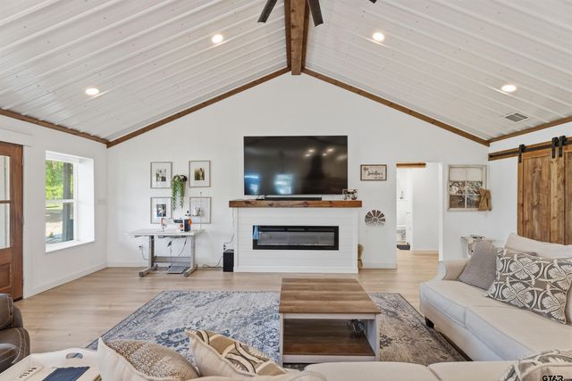 549 County Road 3508, Bullard, TX 75757