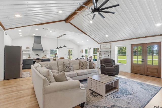 549 County Road 3508, Bullard, TX 75757