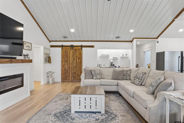 549 County Road 3508, Bullard, TX 75757