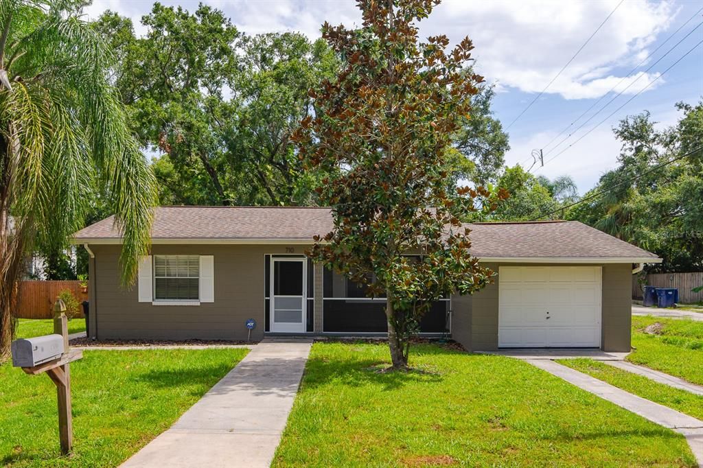 710 W HIAWATHA STREET, Tampa, FL 33604