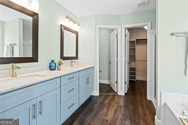 5338 Medlock Corners Drive, Peachtree Corners, GA 30092