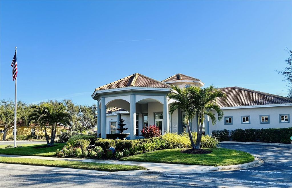 Image 27 of property listing at 6837 74TH STREET CIRCLE E, Bradenton, FL 34203