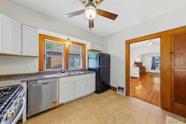 109 Lawrence Avenue, Ferguson, MO 63135