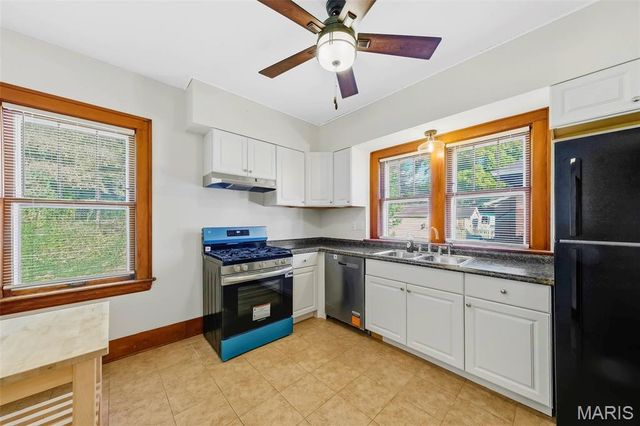 109 Lawrence Avenue, Ferguson, MO 63135