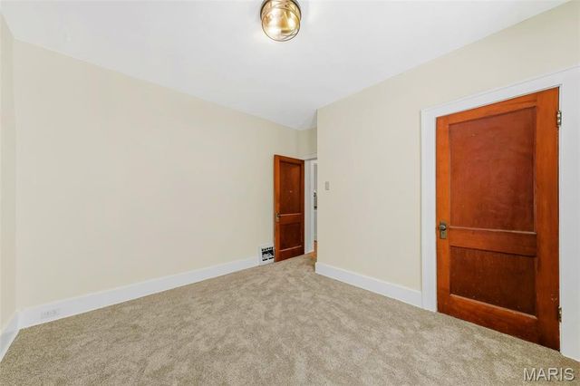 109 Lawrence Avenue, Ferguson, MO 63135