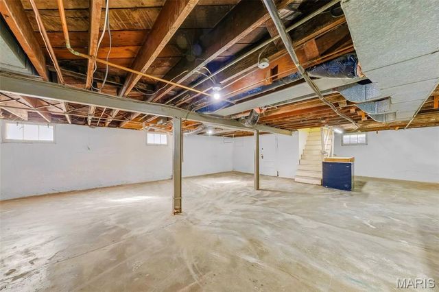 109 Lawrence Avenue, Ferguson, MO 63135