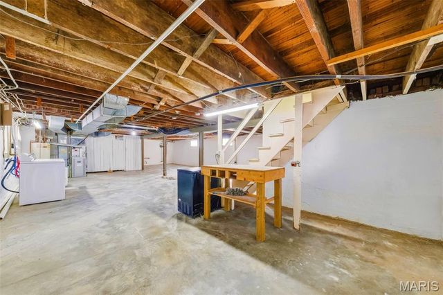 109 Lawrence Avenue, Ferguson, MO 63135