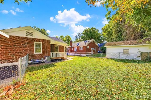 109 Lawrence Avenue, Ferguson, MO 63135