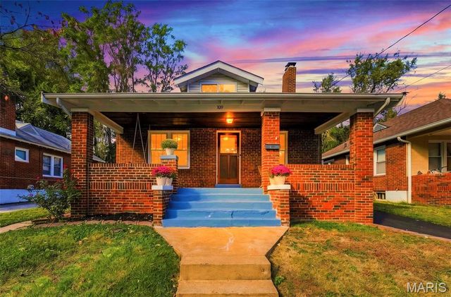 109 Lawrence Avenue, Ferguson, MO 63135