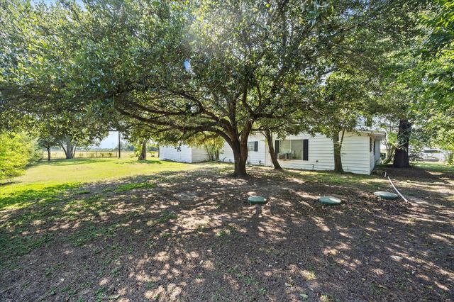 7099 N FM 148, Terrell, TX 75160