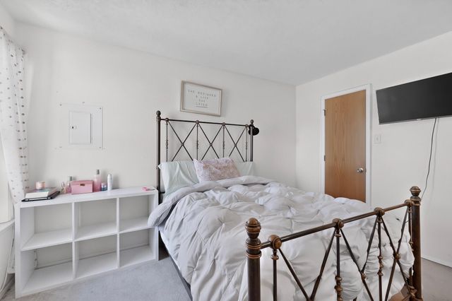 8400 Parrot Run Road NE, Albuquerque, NM 87109