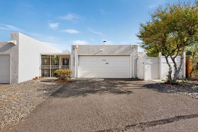 8400 Parrot Run Road NE, Albuquerque, NM 87109