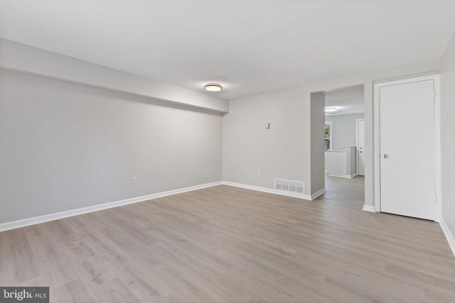 1726 VILLAGE GREEN DR #A-14, Landover, MD 20785
