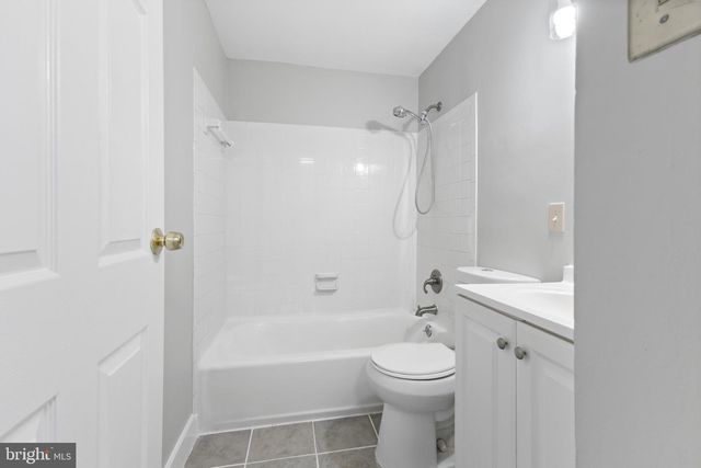 1726 VILLAGE GREEN DR #A-14, Landover, MD 20785