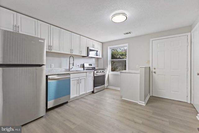 1726 VILLAGE GREEN DR #A-14, Landover, MD 20785