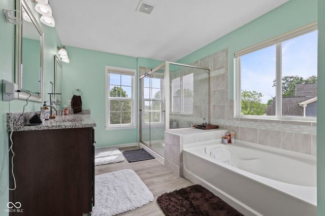 1091 Margate Drive, Greenwood, IN 46143