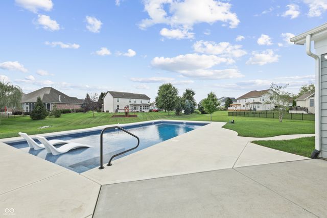 1091 Margate Drive, Greenwood, IN 46143