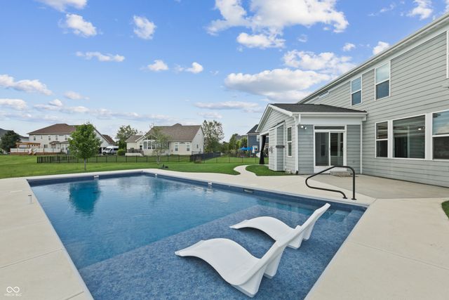 1091 Margate Drive, Greenwood, IN 46143